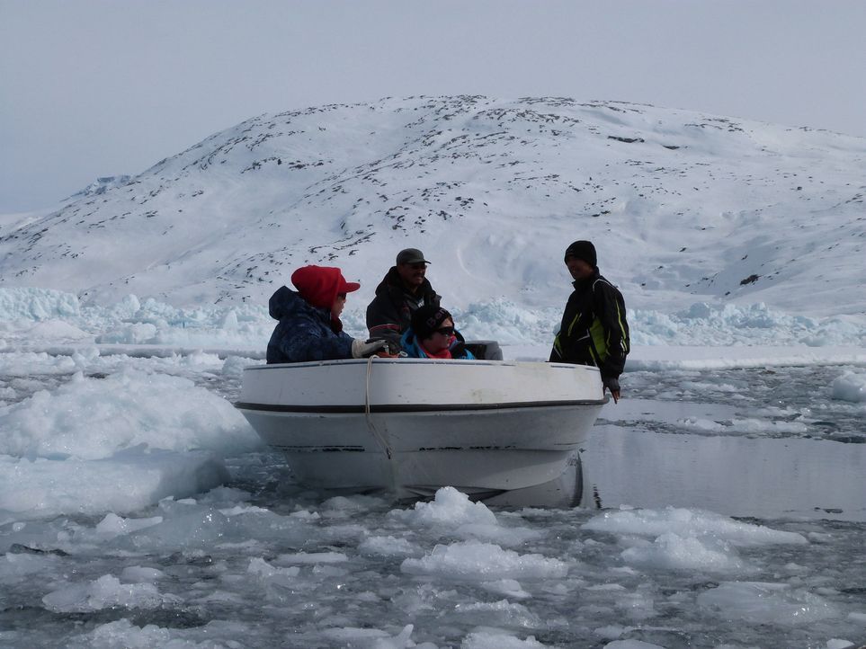 Auf Grönland ticken die Uhren anders: Die Insel ist dünn besiedelt, Vergnügungen gibt es kaum, und der Speiseplan ist auf Robben, Wale und Eisbä... - Bildquelle: SAT.1
