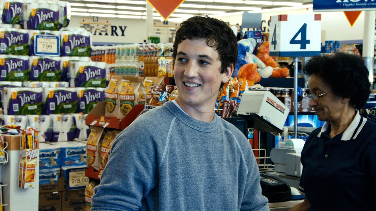 Miles (Miles Teller) - Bildquelle: 2012 Warner Bros. Entertainment Inc.