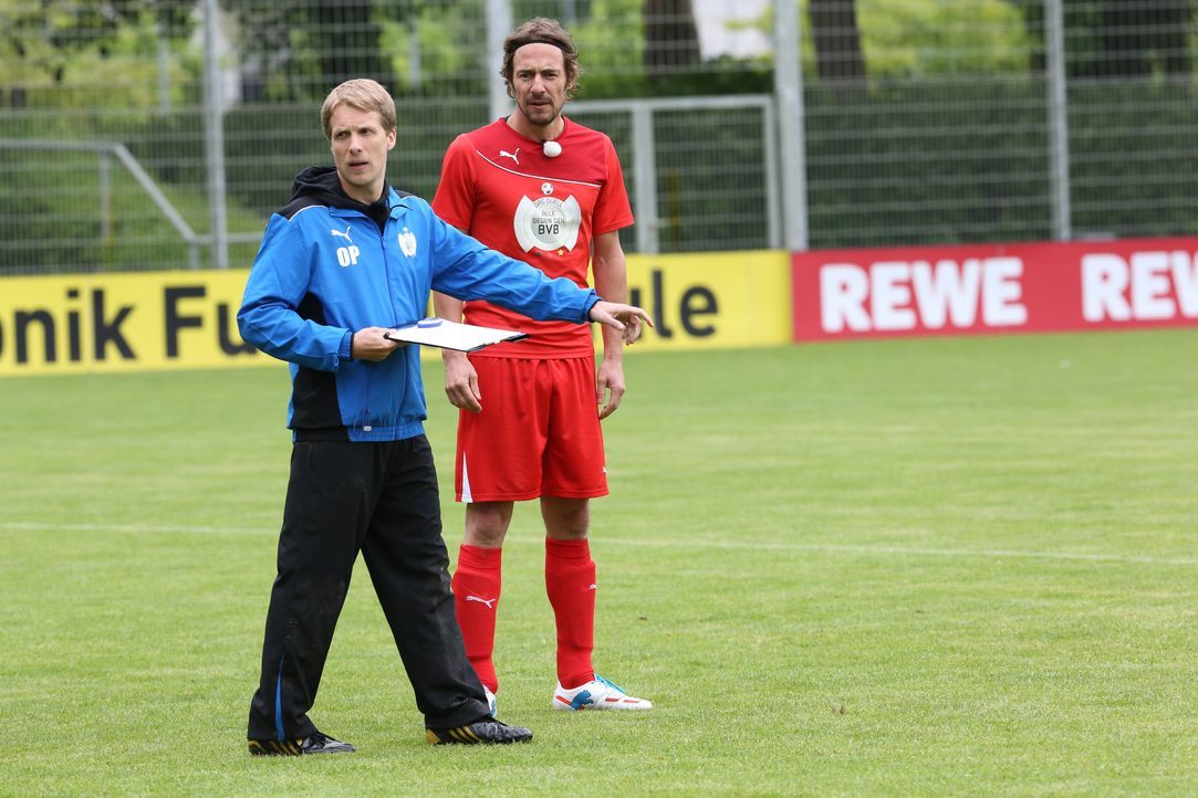 Das Duell – Alle gegen den BVB mit Oliver Pocher – Sdg.1 - Bildquelle: SAT.1/Ralf Juergens