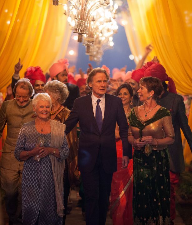 Der Tag der Hochzeit ist da. Für Evelyn (Judi Dench, l.), Douglas (Bill Nighy, M.) und Madge (Celia Imrie, r.) ist damit auch der Tag der Entscheidu... - Bildquelle: Laurie Sparham 2015 Twentieth Century Fox Film Corporation.  All rights reserved.