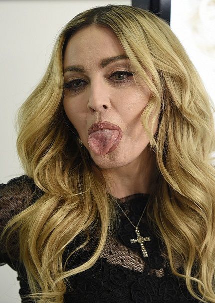Madonna - Bildquelle: dpa: Franck Robichon