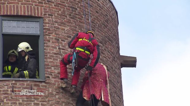 Auf Streife - Die Spezialisten - Auf Streife - Die Spezialisten - Rapunzel Lass Dein Haar Herunter