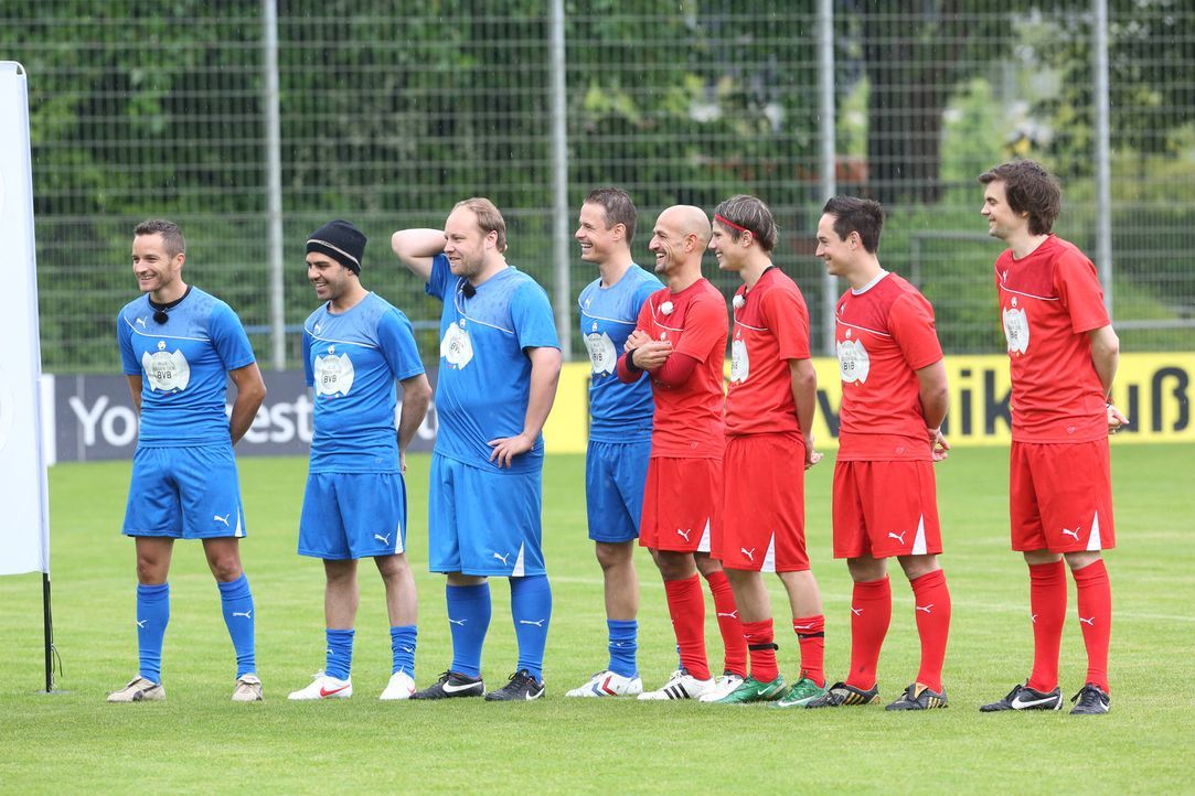 Alle wollen ins Team, doch wer wird es schaffen (v.l.n.r.): Timo Scheider, Keywan Taghetchian, Martin Busch, Pete Dwojak, Peyman Amin, Marius Munser... - Bildquelle: Ralf Jürgens SAT.1