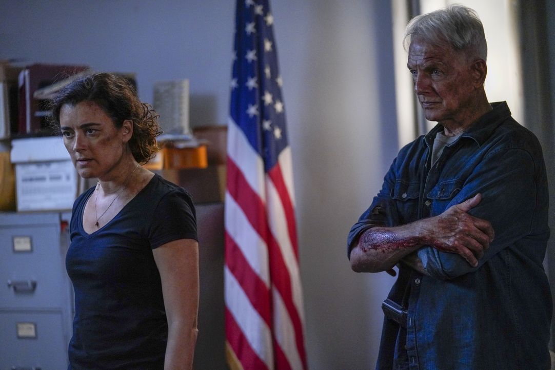 Ziva David (Cote de Pablo, l.); Leroy Jethro Gibbs (Mark Harmon, r.) - Bildquelle: Cliff Lipson © 2019 CBS Broadcasting, Inc. All Rights Reserved. / Cliff Lipson