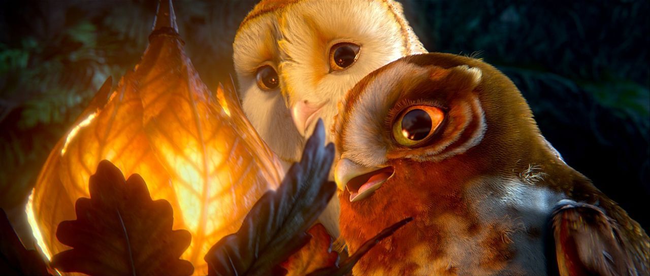 In einer tollkühnen Befreiungsaktion gelingt Soren (l.) zusammen mit Elfenkäuzin Gylfie (r.) die Flucht aus den Fängen der Reinsten - doch wo sind s... - Bildquelle: Warner Brothers