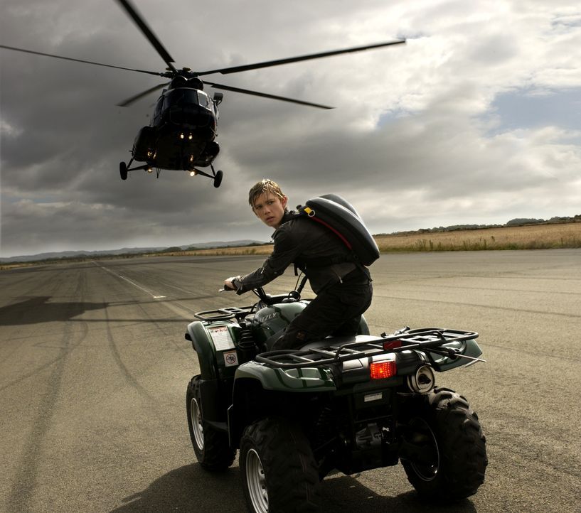 Im Visier eines eiskalten Gangsters: Alex Rider (Alex Pettyfer) ... - Bildquelle: Liam Daniel Samuelsons / IoM Film. / Liam Daniel