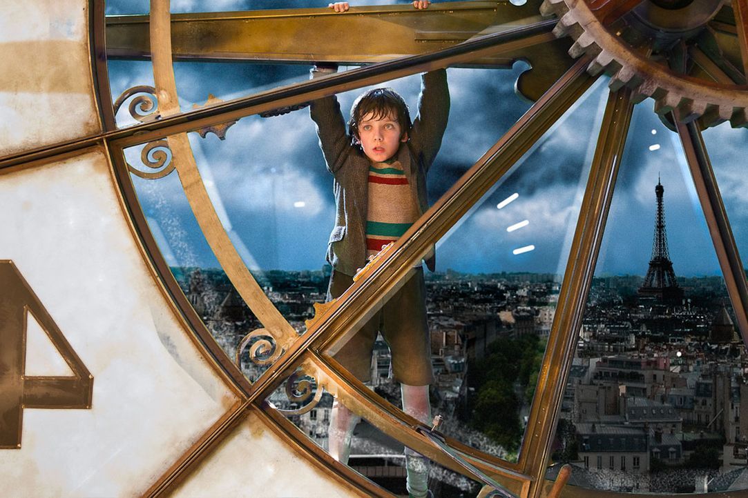 Montparnasse in den 1930er Jahren: Das Waisenkind Hugo (Asa Butterfield) lebt versteckt im Gewölbe des Pariser Bahnhofs und ist immer auf der Flucht... - Bildquelle: Jaap Buitendijk 2011 GK Films.  All Rights Reserved.