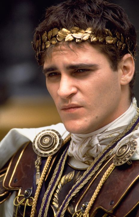 Von seinem Vater wenig geliebt und aus diesem Grund nicht für den Thron vorgesehen, lässt Commodus (Joaquin Phoenix) seinen Vater ermorden. Er beste... - Bildquelle: Universal Pictures
