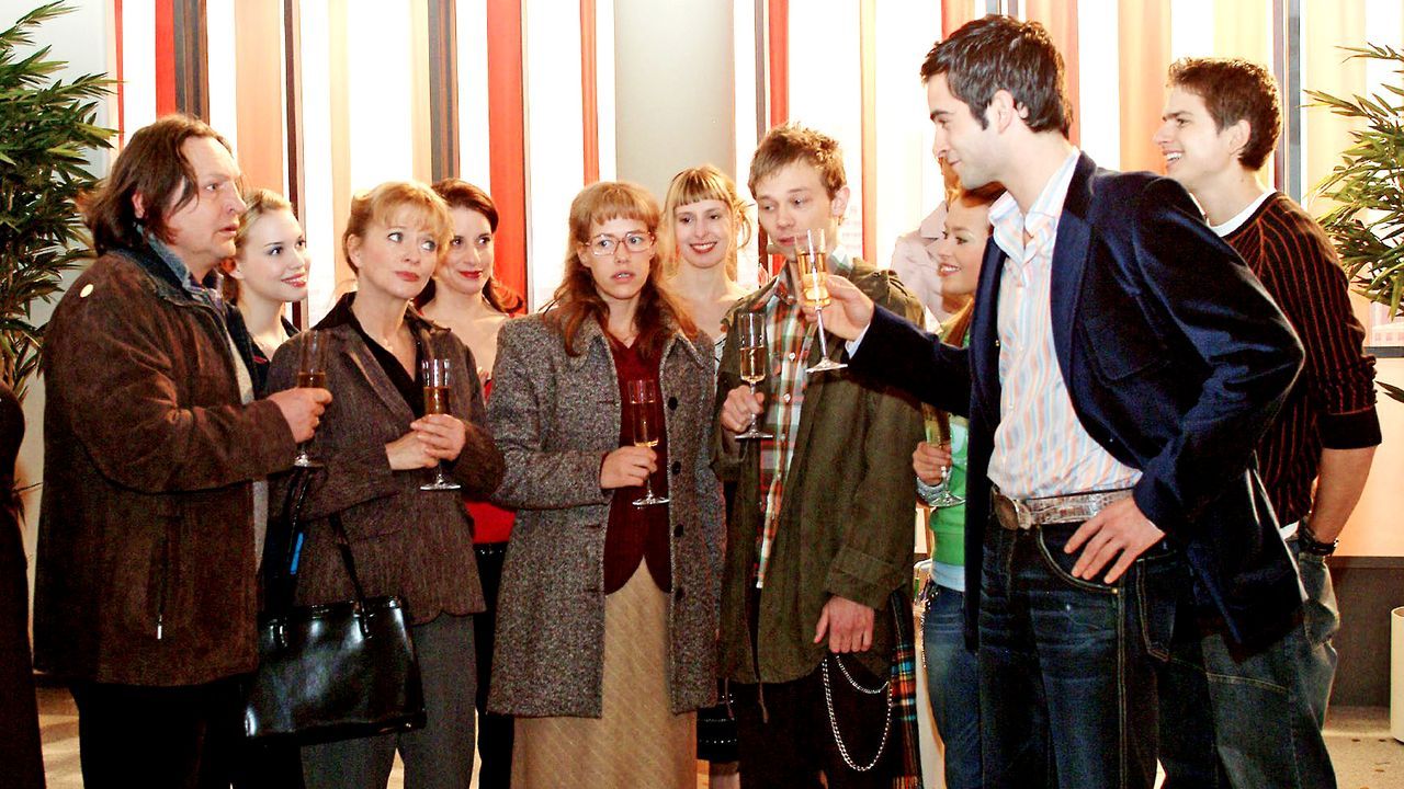 verliebt-in-berlin-epi-44-03-SAT1-Monika-Schuerle - Bildquelle: SAT.1/Monika Schürle