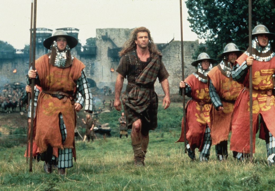 Er ist der Mutigste unter den mutigen Männern eines stolzen Volkes: William Wallace (Mel Gibson, M.) wird zu Recht "Braveheart" genannt ... - Bildquelle: Paramount Pictures