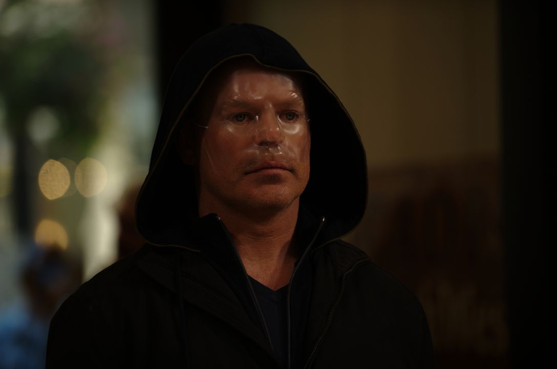 Der Geiselnehmer Jonah Pope (Neal McDonough) ist nicht irgendein "normaler" Gangster. Er ist ein Terrorist, der der kapitalistischen Welt eine bluti... - Bildquelle: 2013 Twentieth Century Fox Film Corporation. All rights reserved. WWE, the WWE logo and The Miz are trademarks of World Wrestling Entertainment, Inc