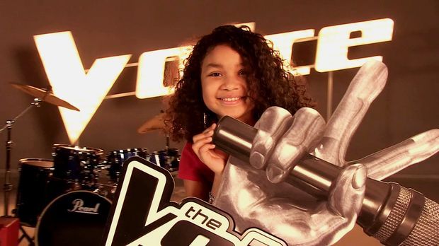 The Voice Kids - Video - Backstage: First Look: Zoe - Sat.1