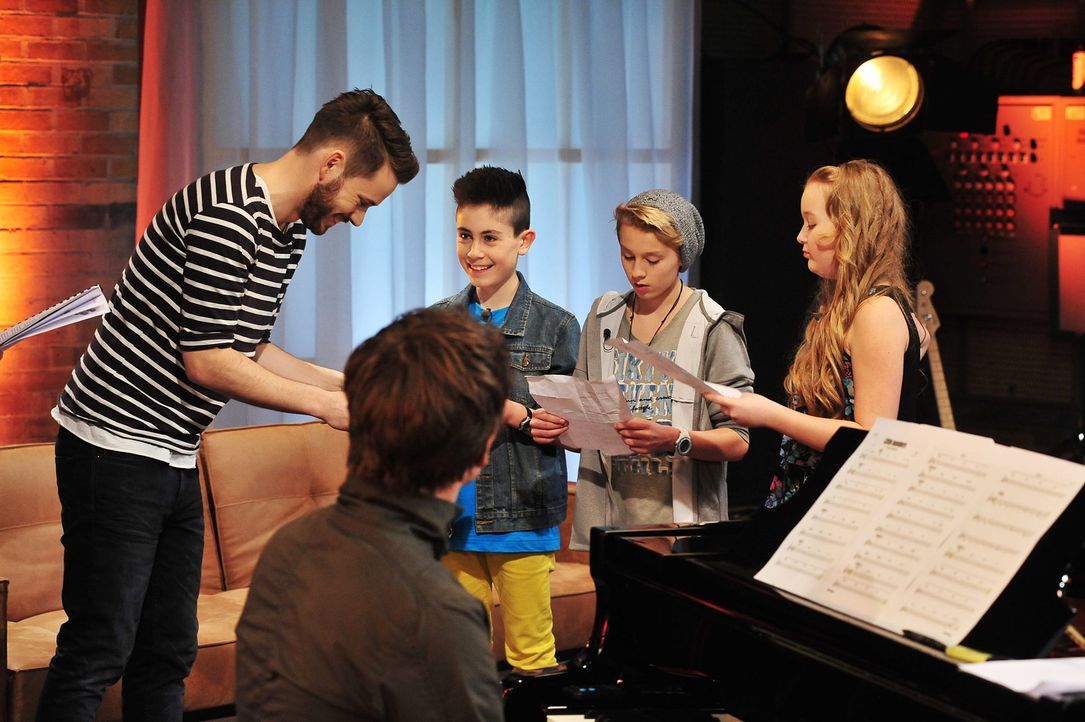 The-Voice-Kids-Stf02-Epi07-Vanessa-Joel-Leif-6-SAT1-Andre-Kowalski - Bildquelle: SAT.1/Andre Kowalski