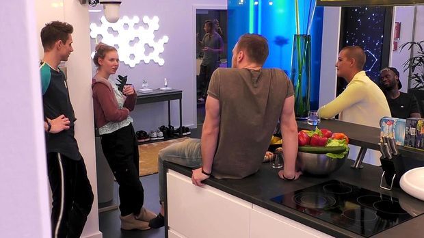 Big Brother - Big Brother - Folge 14: Philipp Verheimlicht Seine Romanze Mit Michelle Vor Rebecca