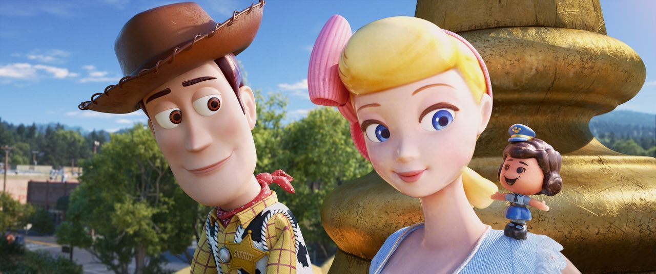 (v.l.n.r.) Woody; Porzellinchen; Giggle McDimples - Bildquelle: 2019 Dinsey/Pixar. All Rights Reserved.