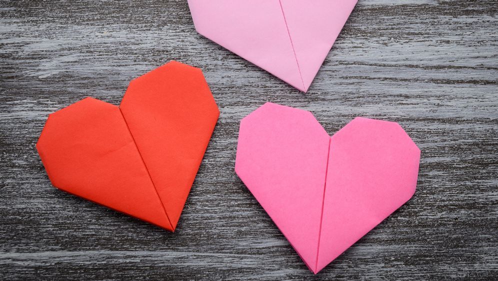 Valentinstag Herz Zum Tag Der Liebe Basteln Sat 1