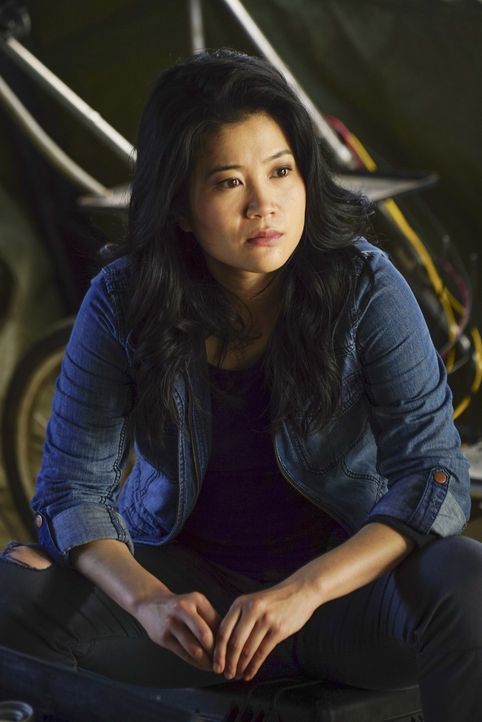 Während Happy (Jadyn Wong), Tobi, Cabe und Tim ihren Teil des Plans ohne Probleme ausführen können, geraten Walter und Paige in Lebensgefahr, als di... - Bildquelle: Monty Brinton 2016 CBS Broadcasting, Inc. All Rights Reserved.