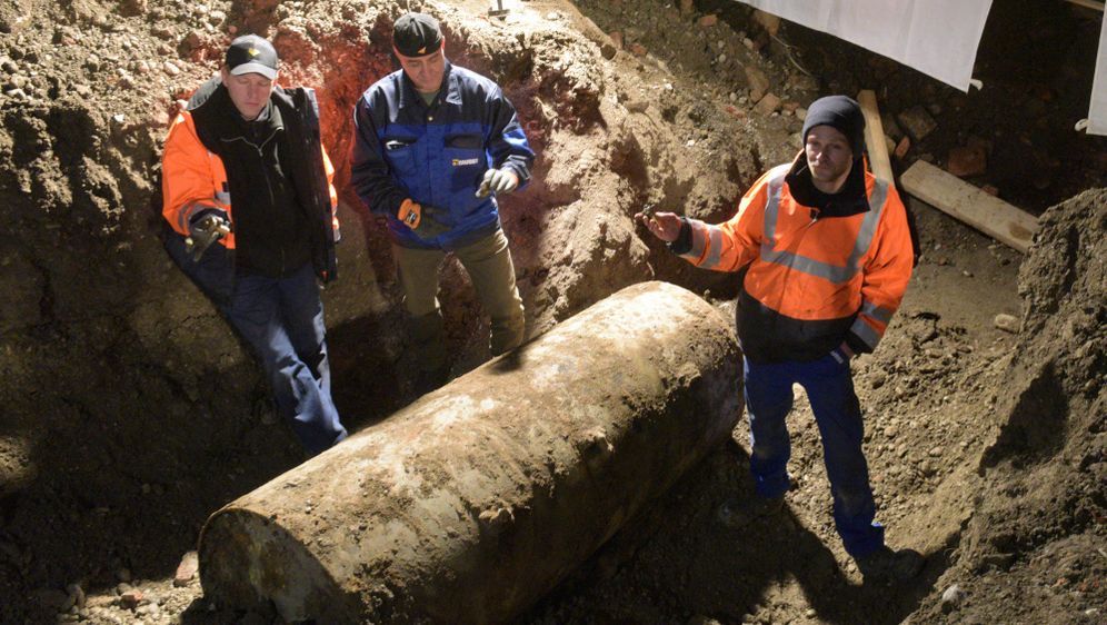 Die Riesen-Fliegerbombe Ist Entschärft