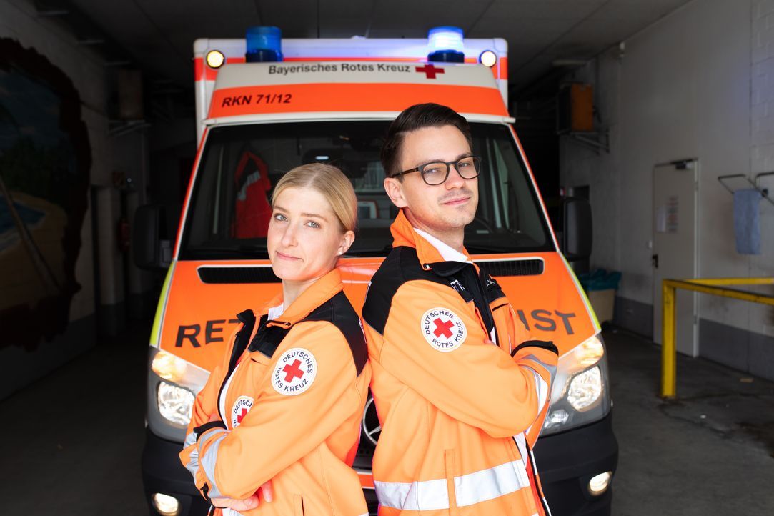 Aline (l.); Julian (r.) - Bildquelle: Benedikt Müller SAT.1 / Benedikt Müller
