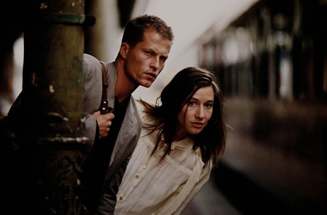 Begeben sich gemeinsam auf eine Reise, das ihr beider Leben verändern wird - für immer! Nick (Til Schweiger, l.) und Leila (Johanna Wokalek, r.) ... - Bildquelle: Buena Vista International Inc.