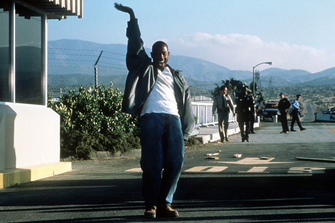 Die Beute seines letzten Coups hat der Juwelendieb Miles Logan (Martin Lawrence) im Lüftungsschacht einer Großbaustelle versteckt. Davon weiß nur er... - Bildquelle: Columbia Pictures